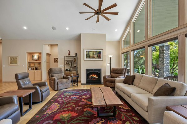 Top Tips for Charging and Caring for Your Electric Vehicle Battery at Home in the UK